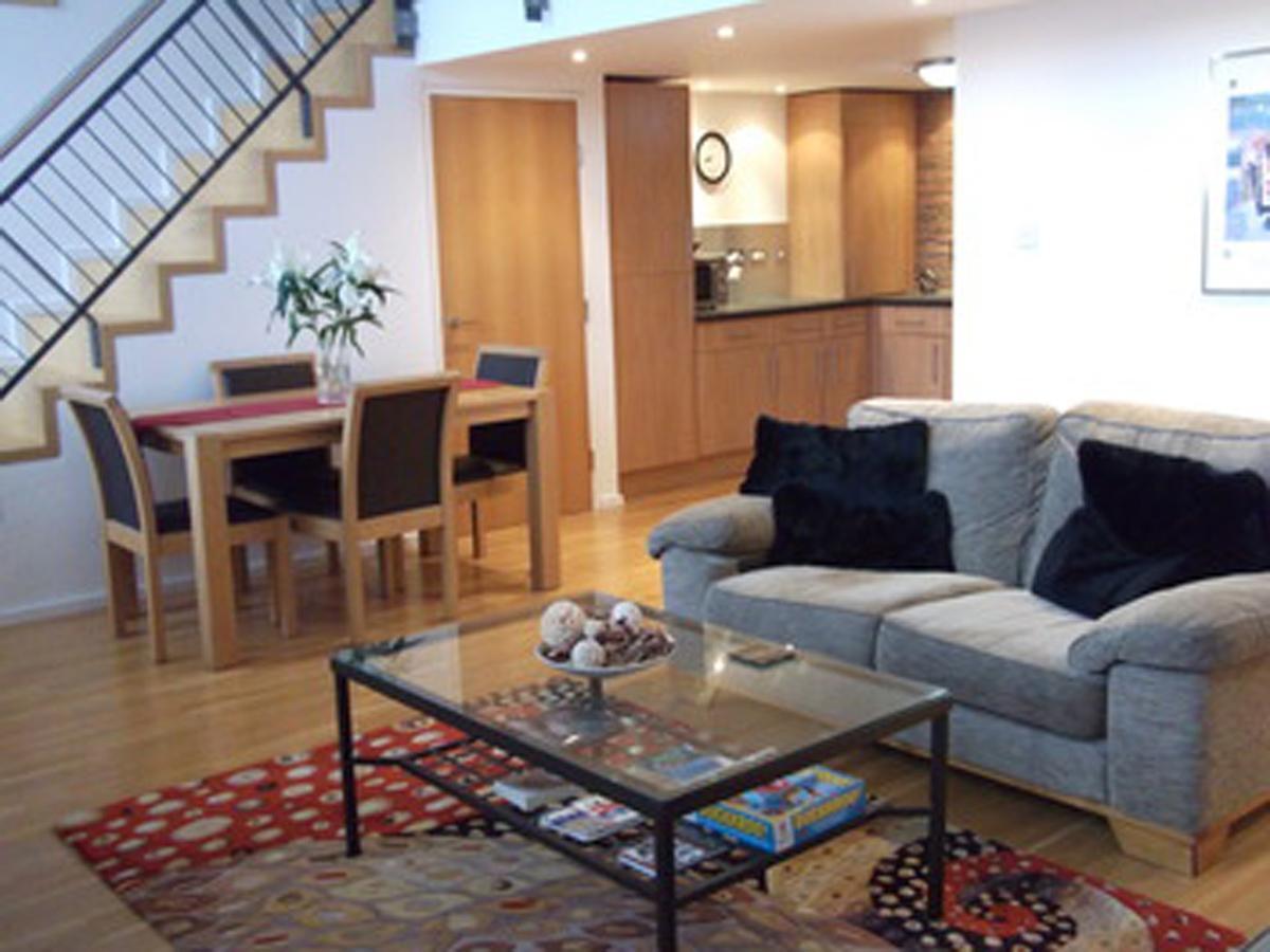 Apartment Davie Street